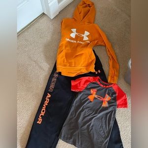 Under Armour youth medium lot